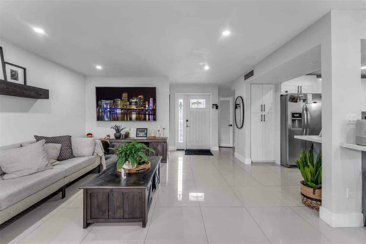14932 SW 89TH ST — photo 7 of 49