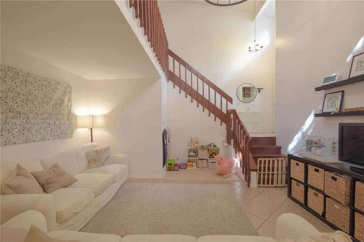 321 KIRKCALDY DRIVE — photo 14 of 49