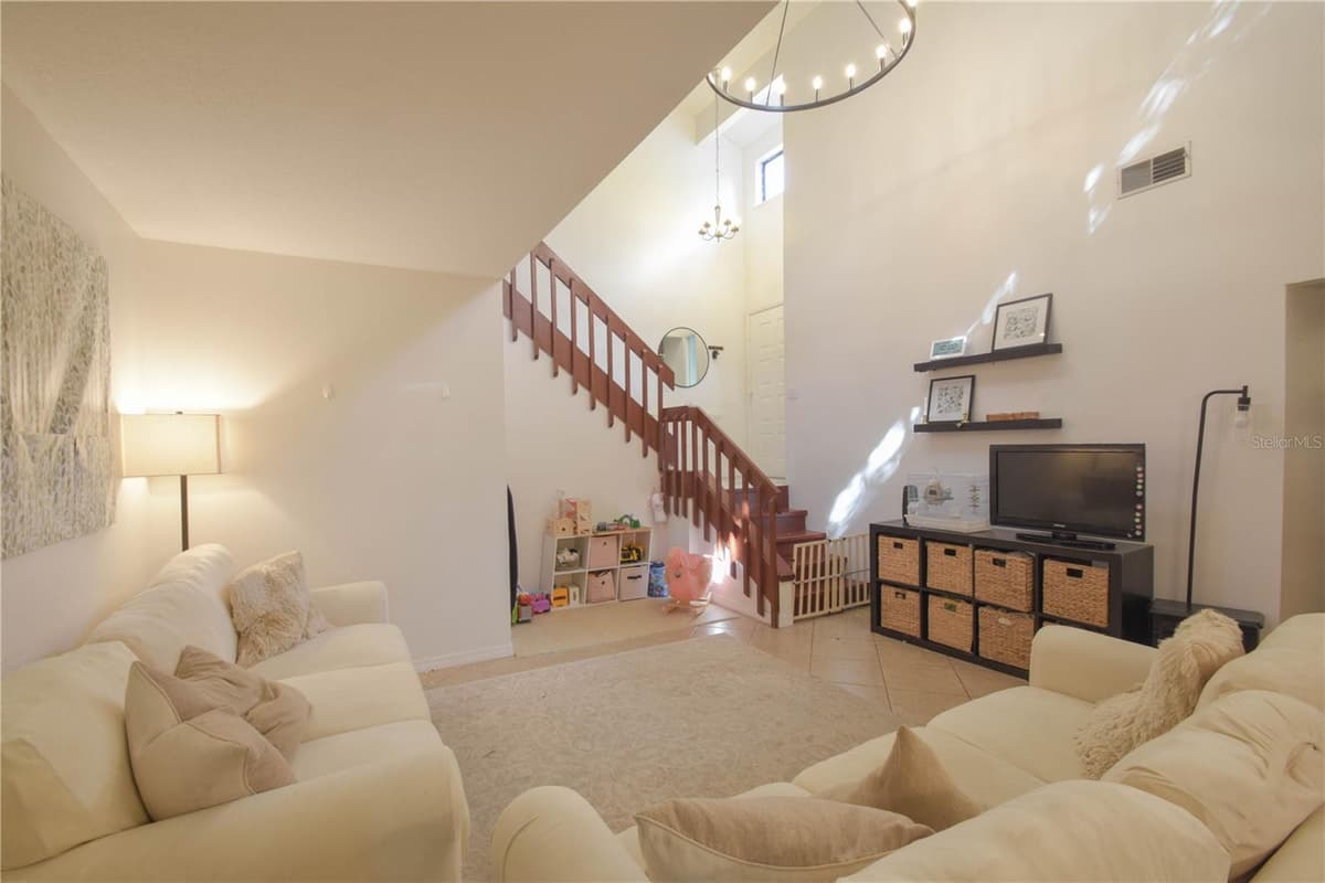 321 KIRKCALDY DRIVE — photo 15 of 49