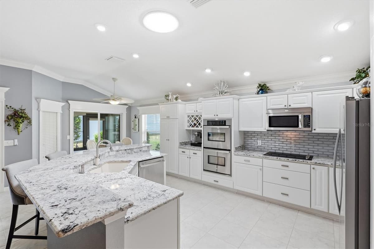 2938 ADRIENNE WAY — photo 17 of 53