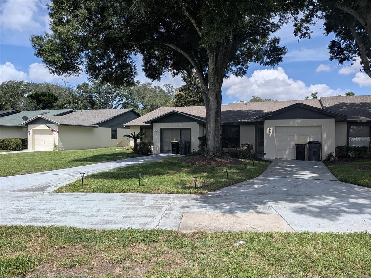 29 BUCK CIRCLE — photo 1 of 11