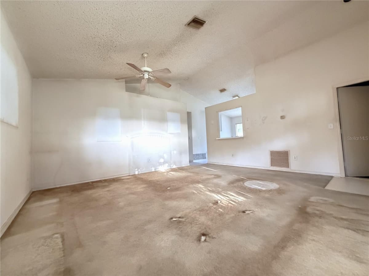 6608 NORTHHAVEN COURT — photo 5 of 29