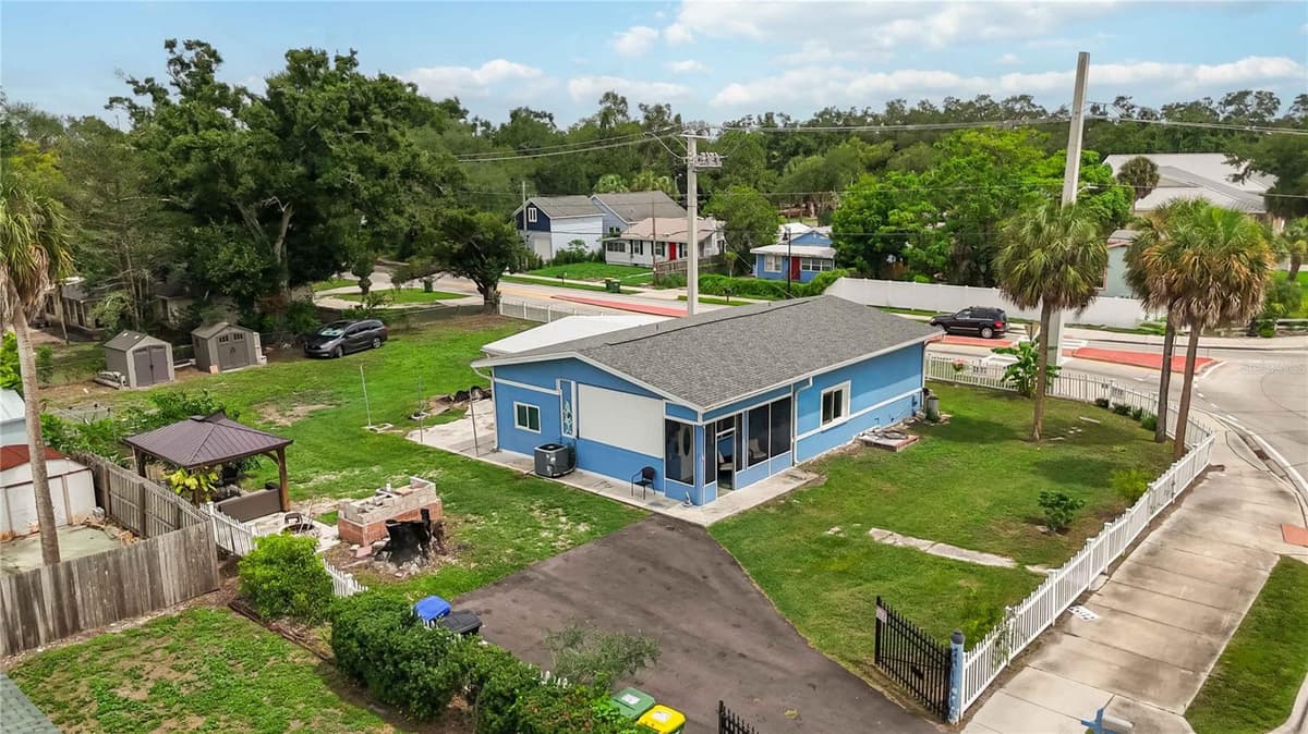 3706 OLD BRADENTON ROAD — photo 1 of 38