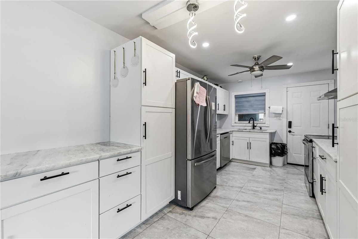 3706 OLD BRADENTON ROAD — photo 14 of 38