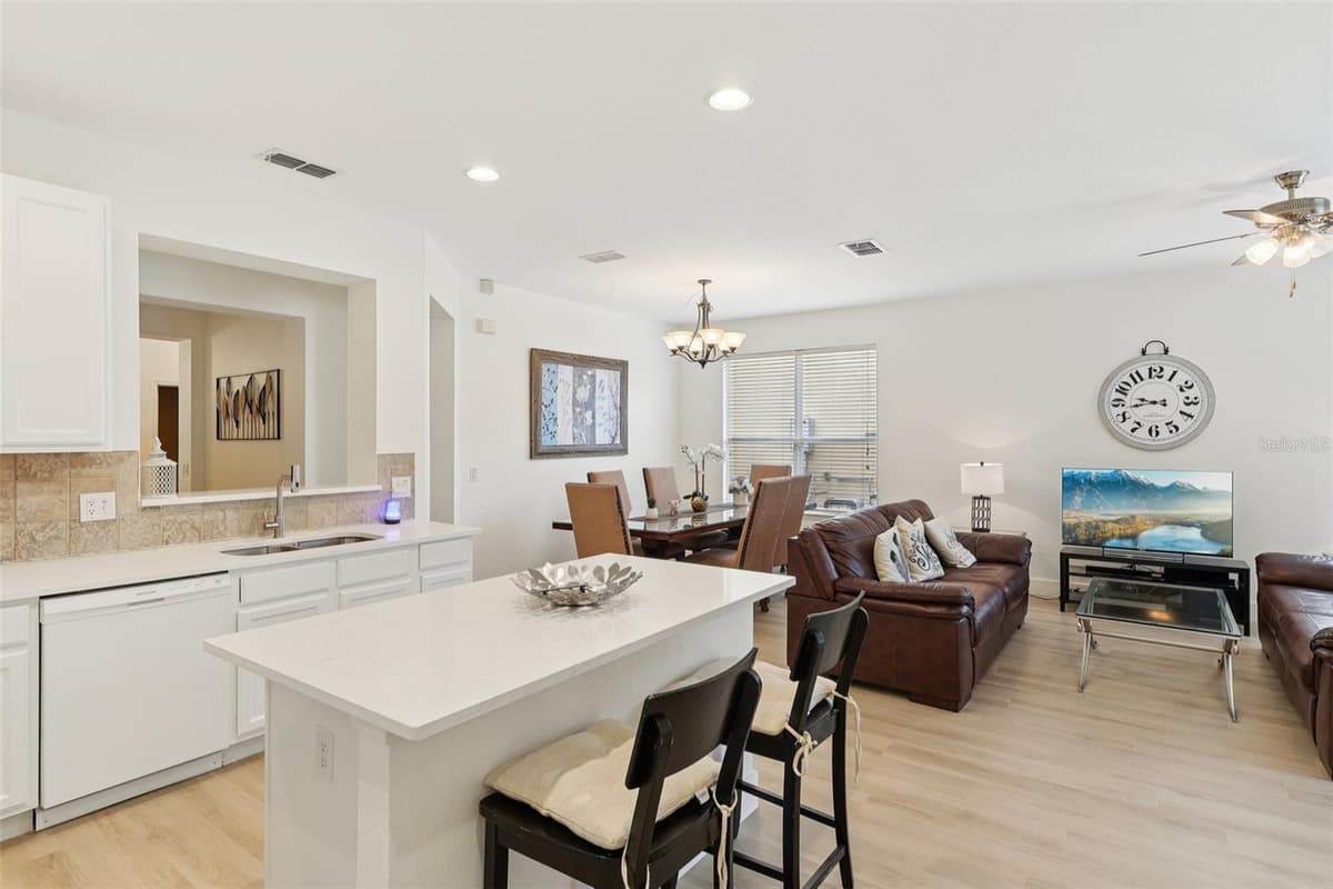 334 ORANGE COSMOS BOULEVARD — photo 5 of 30