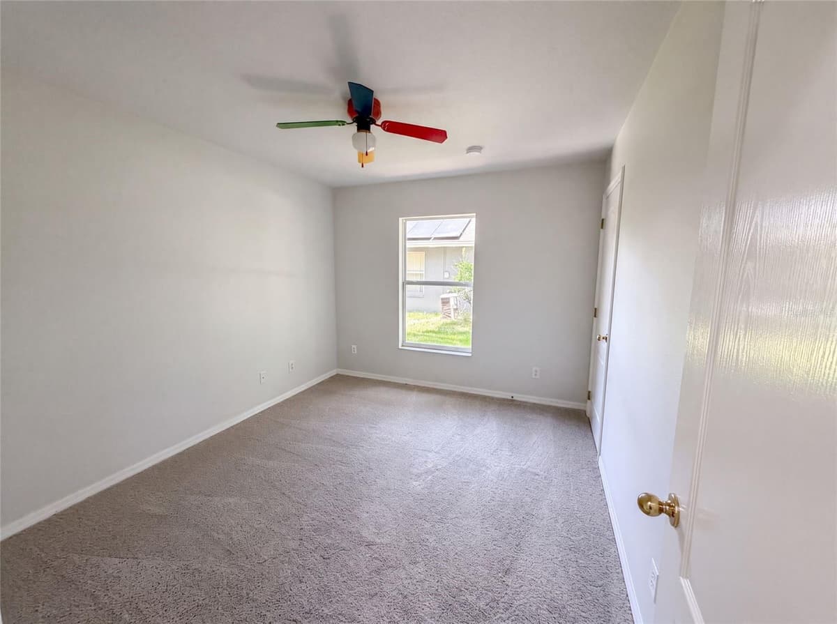 306 GARDEN OAK COURT — photo 14 of 32
