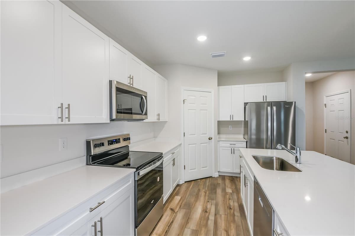 9888 PELICAN COAST DRIVE — photo 11 of 27