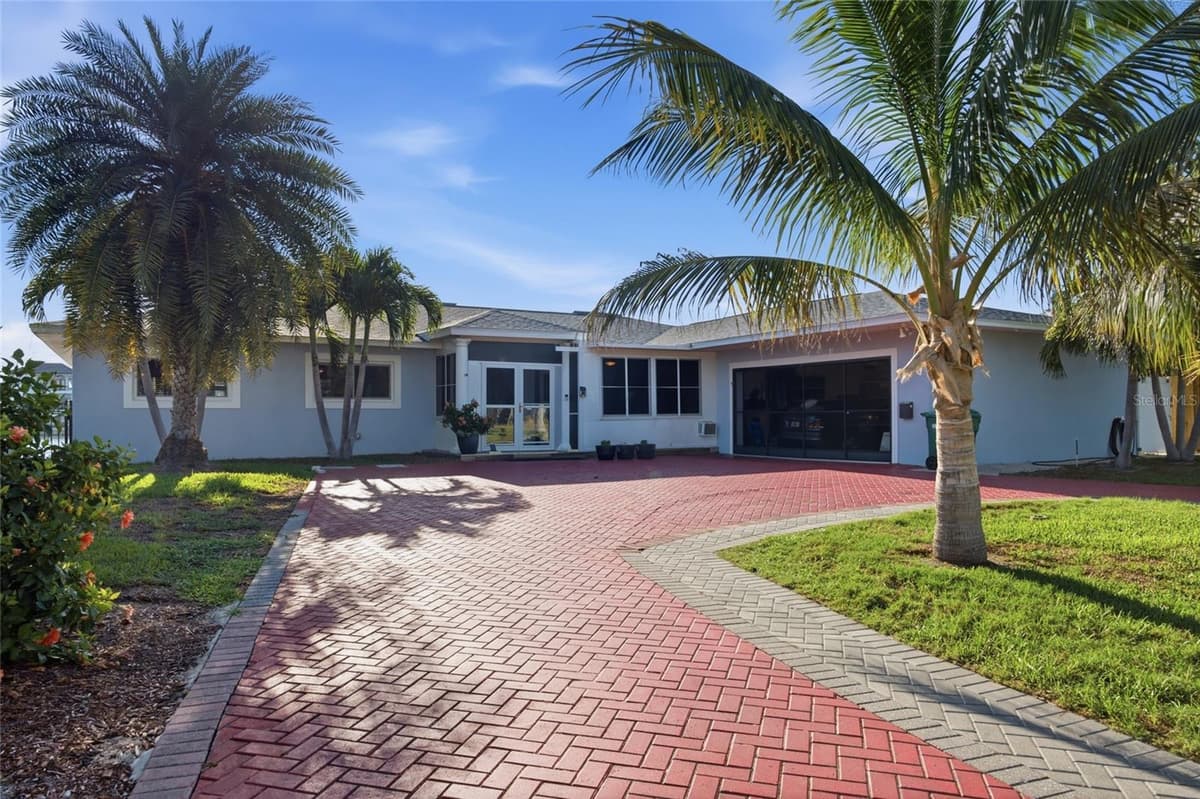 1818 DOLPHIN BOULEVARD — photo 4 of 58