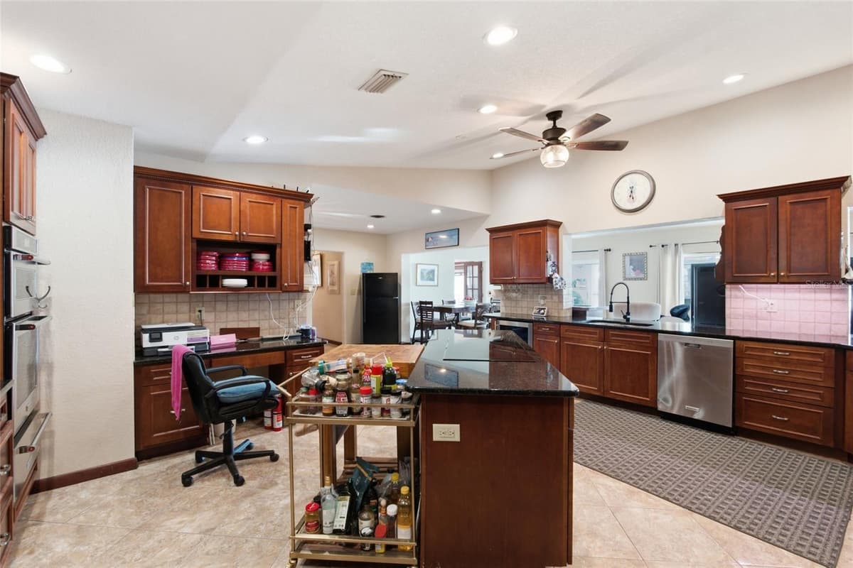 1818 DOLPHIN BOULEVARD — photo 11 of 58