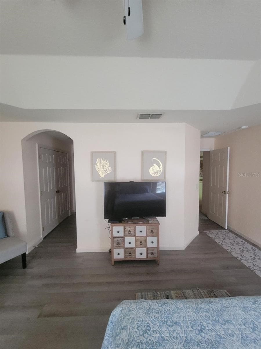 2904 GRAFTON DRIVE — photo 19 of 23