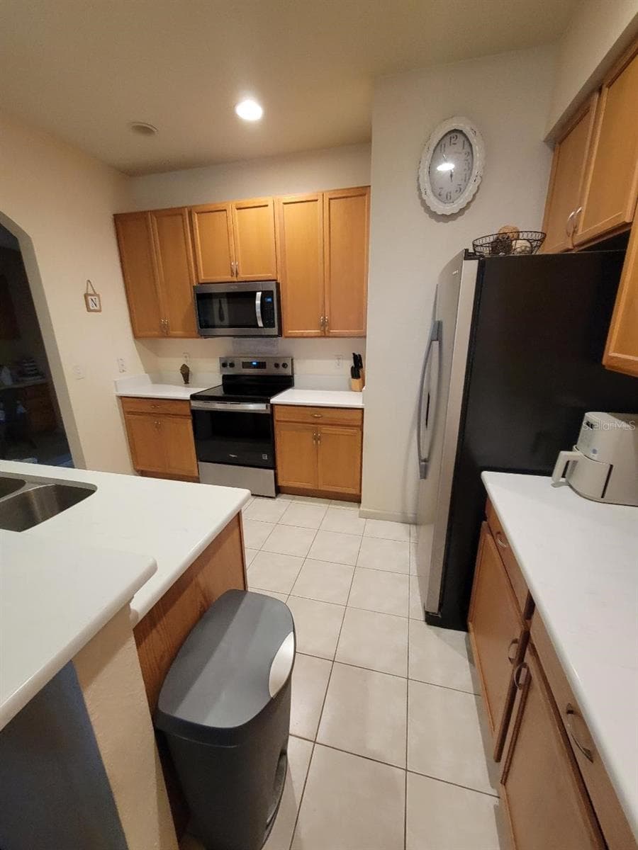 2904 GRAFTON DRIVE — photo 11 of 23