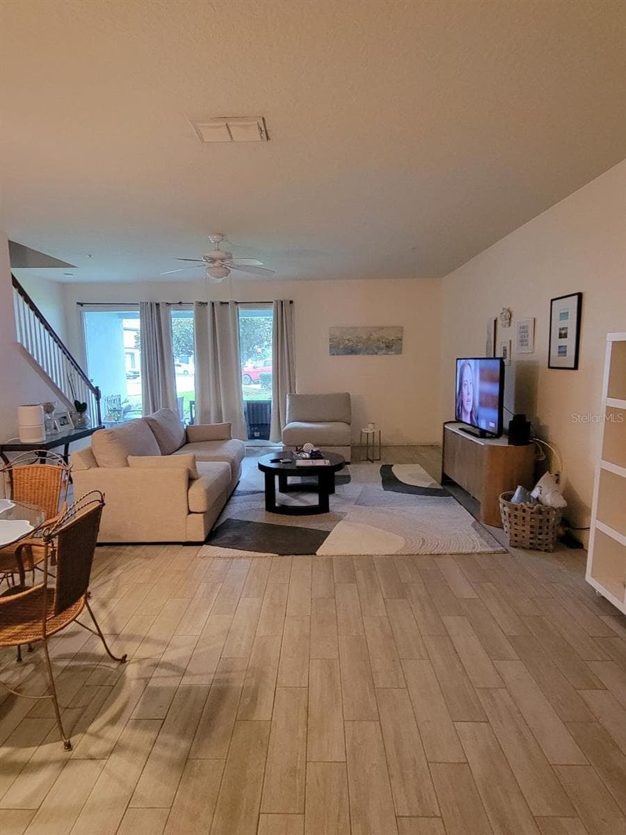 2904 GRAFTON DRIVE — photo 8 of 23
