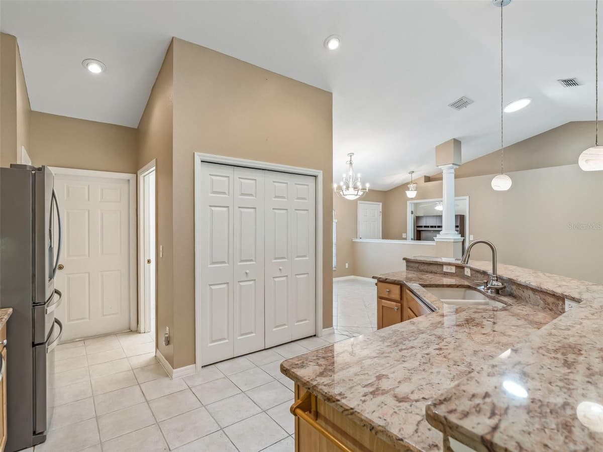 17879 125TH CIRCLE — photo 17 of 53