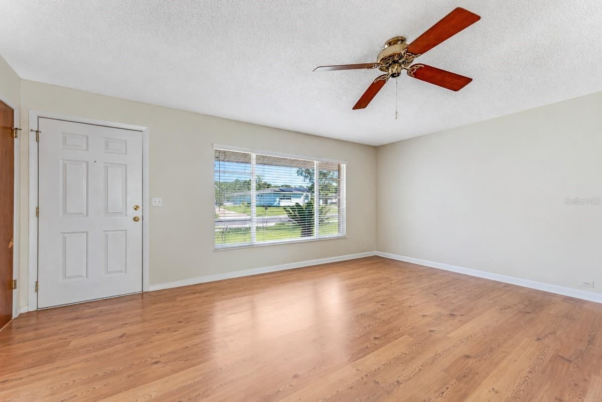 1106 BLUEBERRY DRIVE — photo 4 of 21