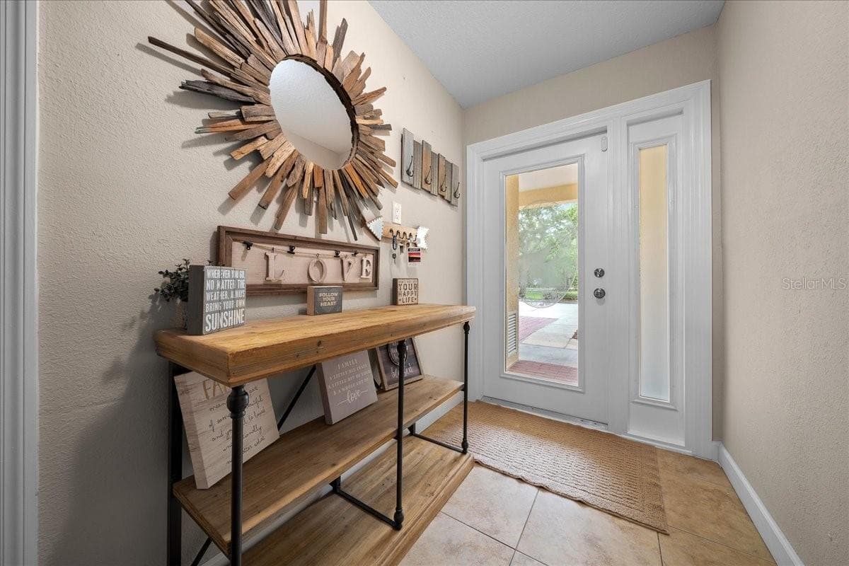158 BRENT CIRCLE — photo 4 of 67