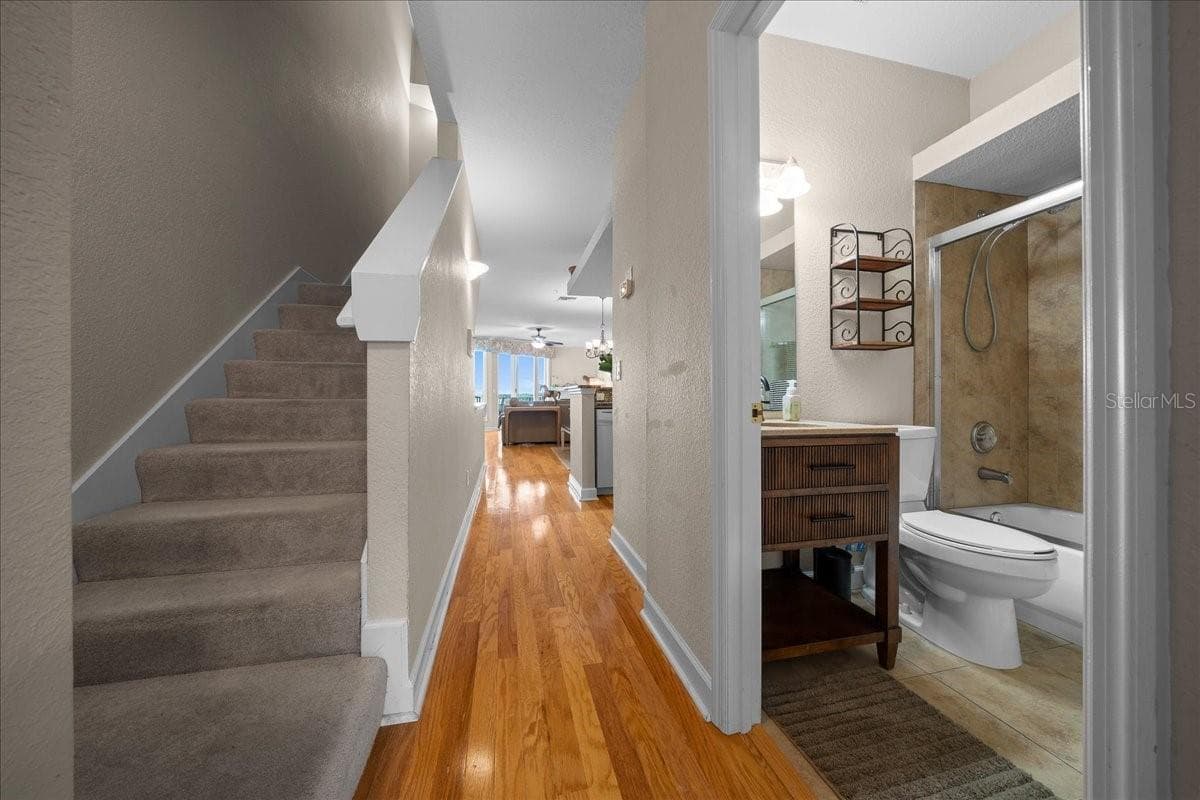 158 BRENT CIRCLE — photo 6 of 67