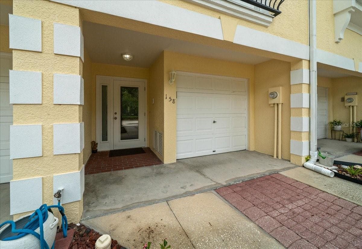 158 BRENT CIRCLE — photo 3 of 67