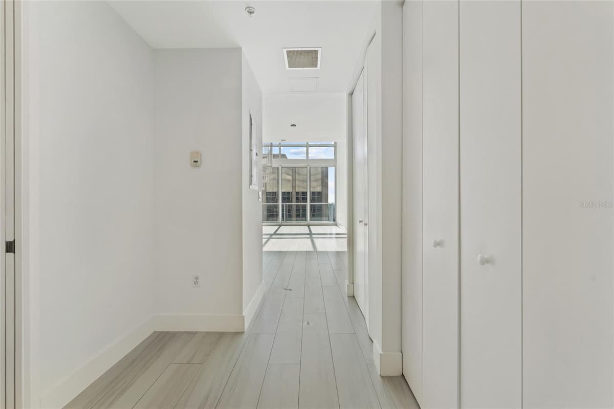 150 ROBINSON STREET — photo 8 of 24