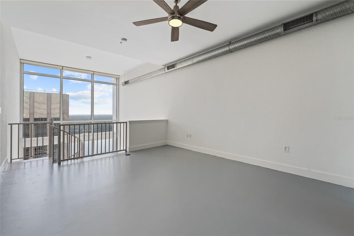 150 ROBINSON STREET — photo 17 of 24