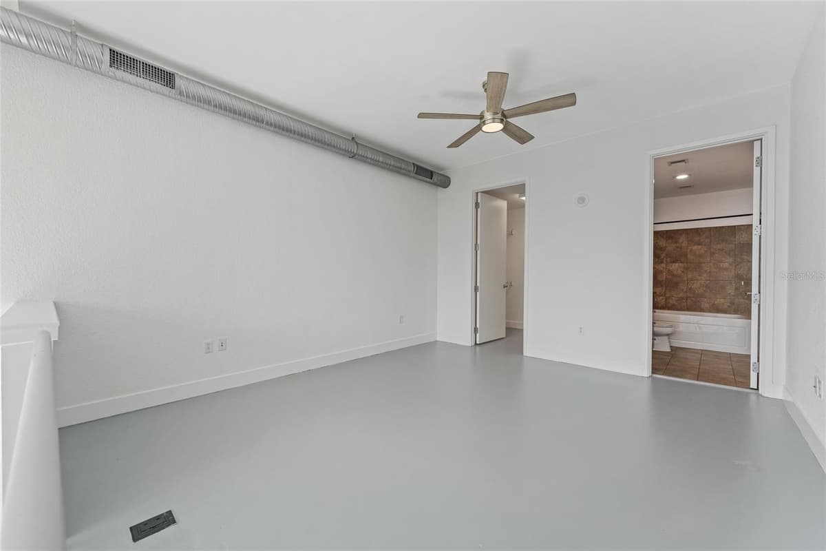 150 ROBINSON STREET — photo 16 of 24