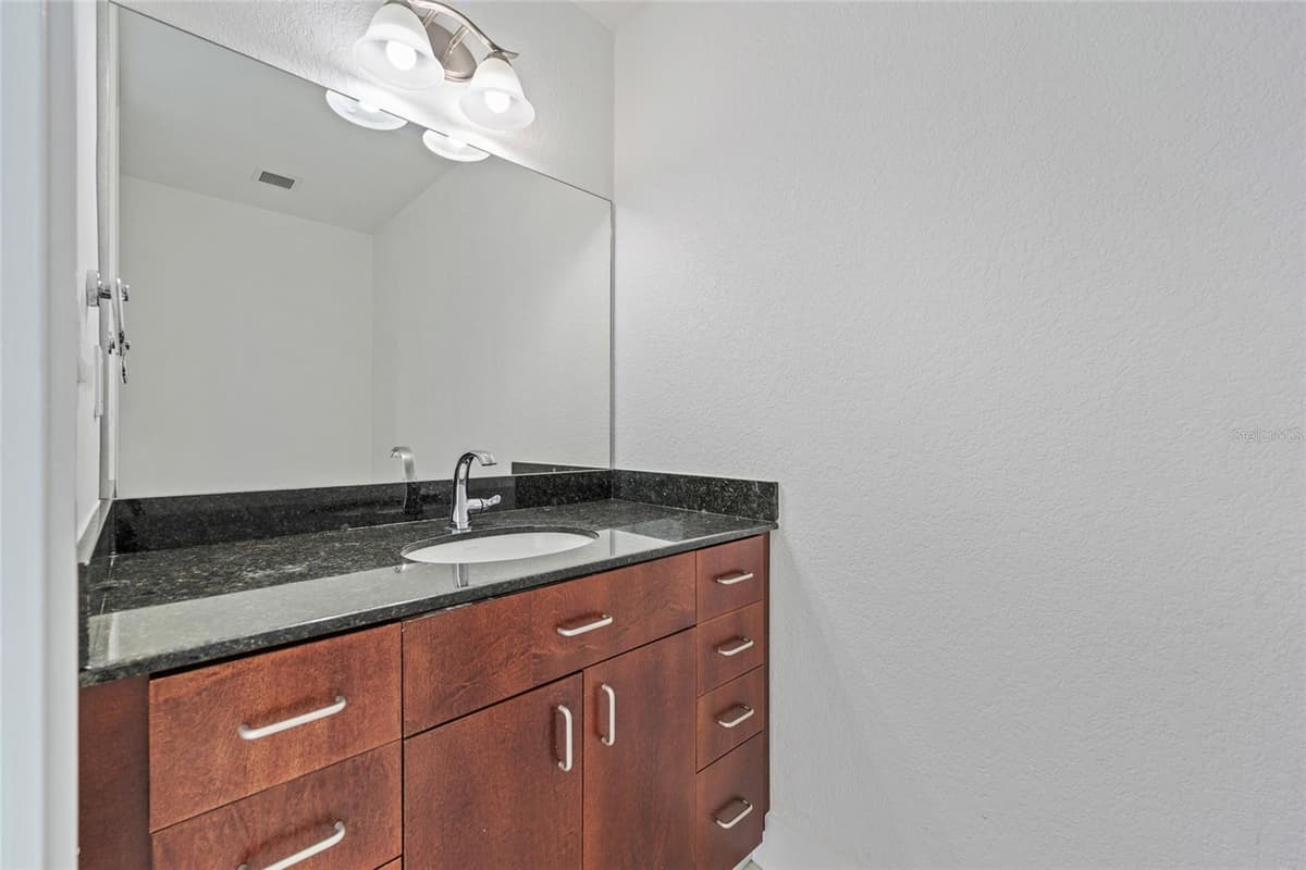 150 ROBINSON STREET — photo 9 of 24