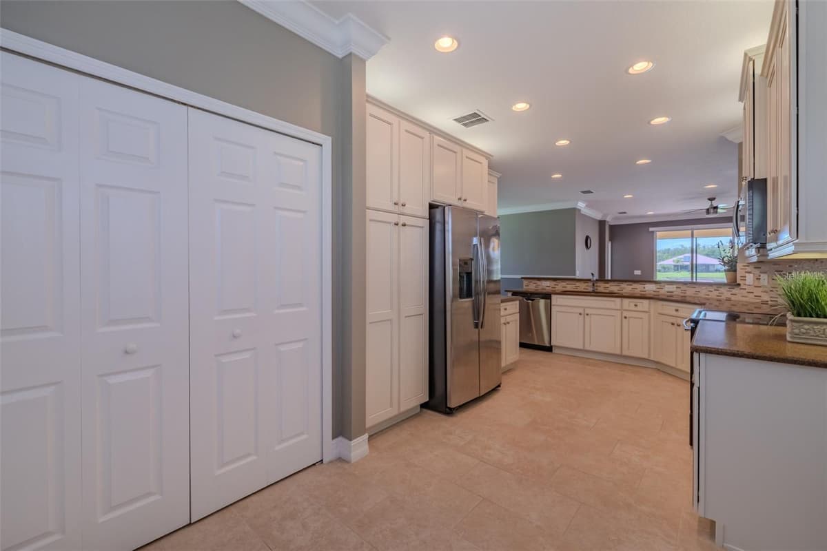 4919 MARBLE SPRINGS CIRCLE — photo 23 of 92