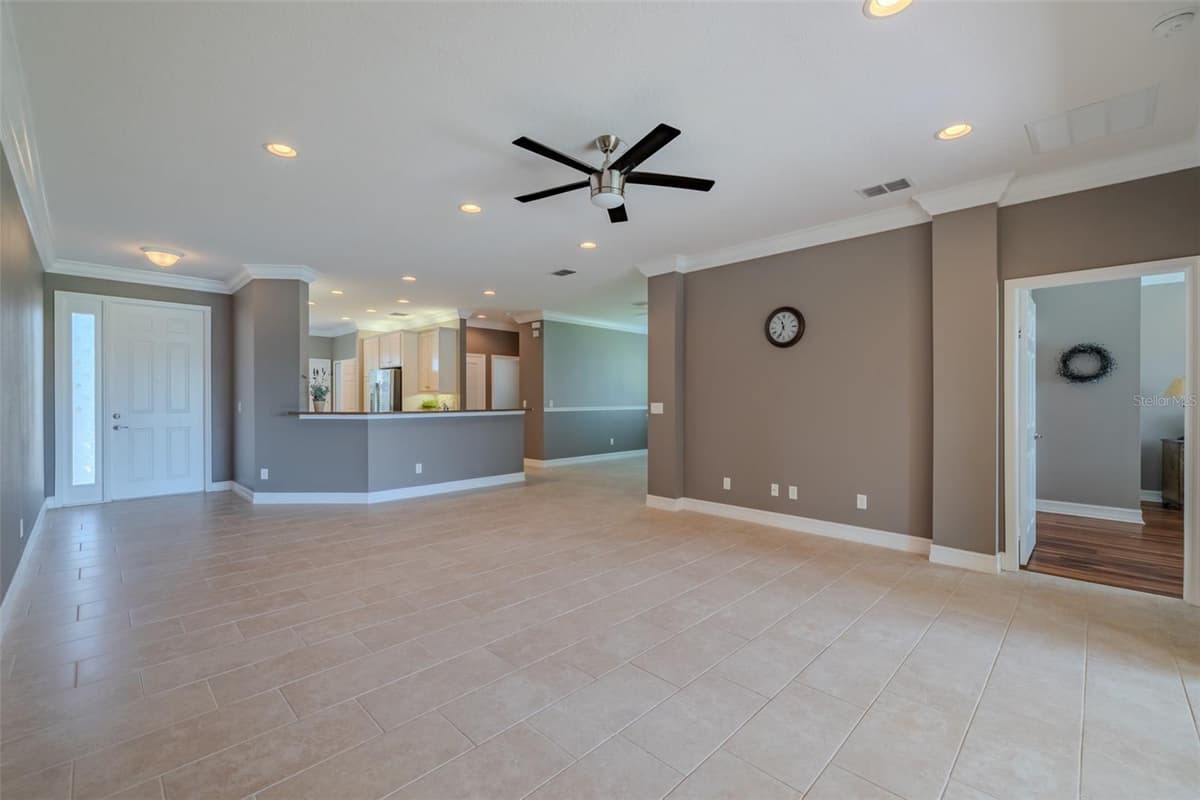 4919 MARBLE SPRINGS CIRCLE — photo 10 of 92