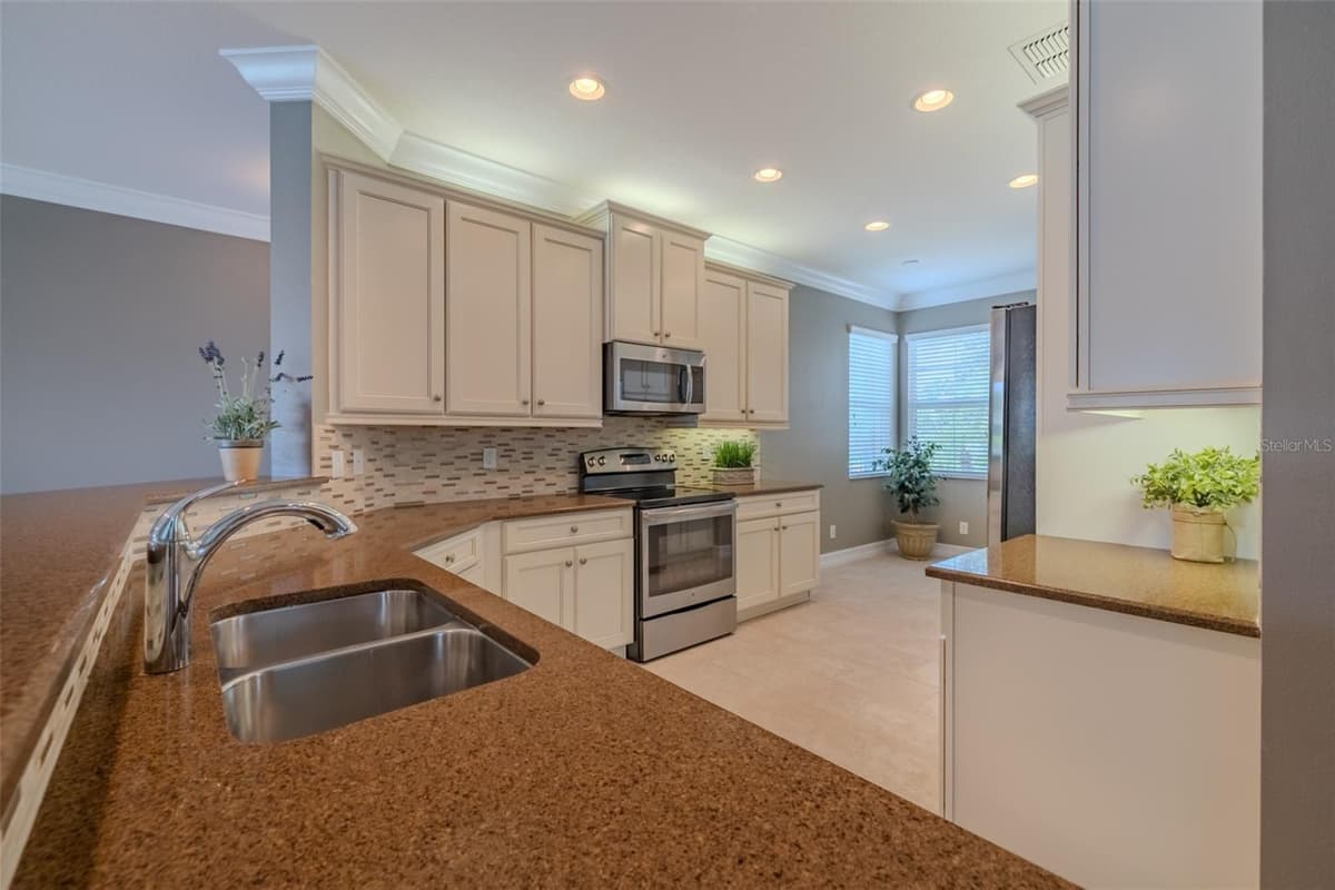 4919 MARBLE SPRINGS CIRCLE — photo 2 of 92