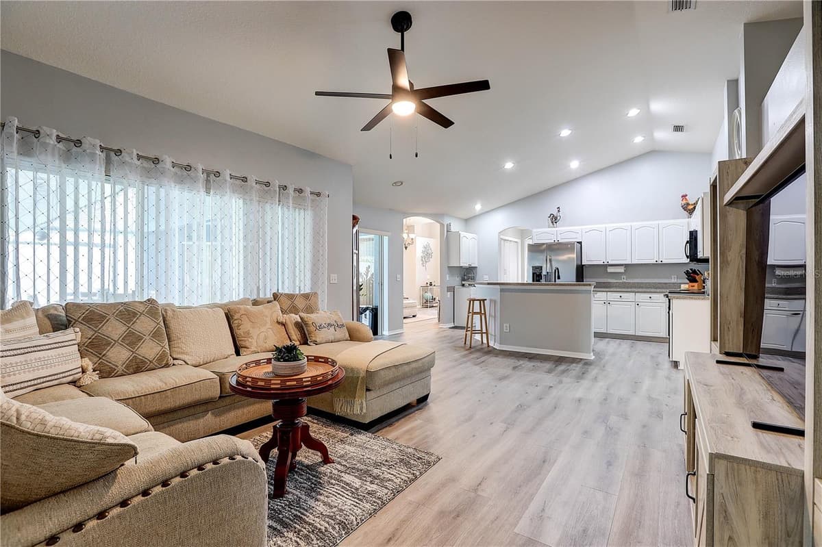 2242 TOWERING OAKS CIRCLE — photo 21 of 43