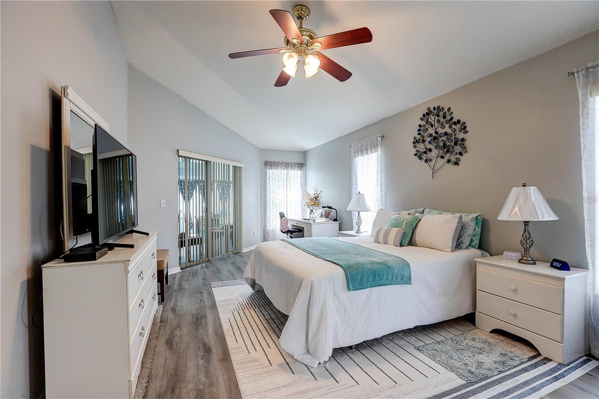 2242 TOWERING OAKS CIRCLE — photo 13 of 43