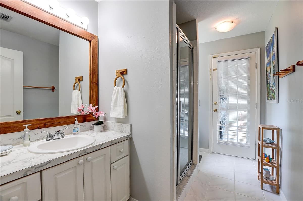 2242 TOWERING OAKS CIRCLE — photo 27 of 43
