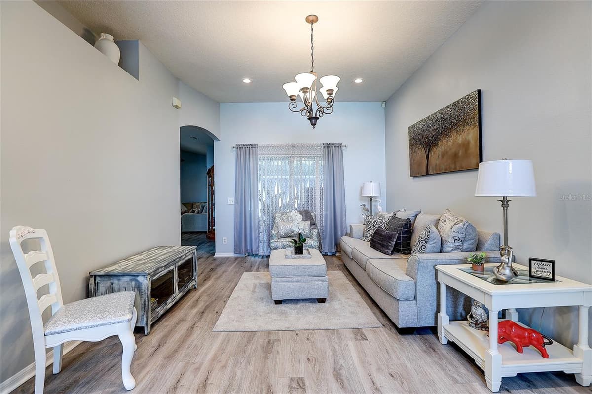 2242 TOWERING OAKS CIRCLE — photo 5 of 43