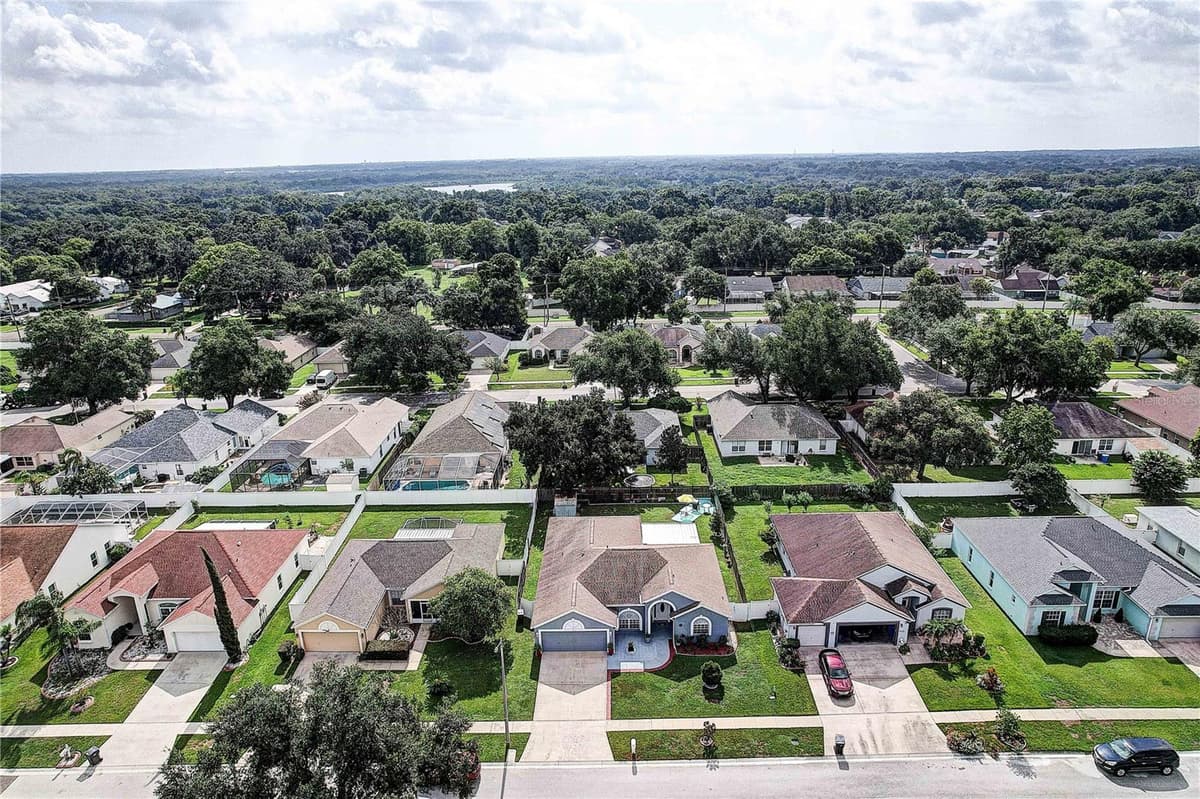 2242 TOWERING OAKS CIRCLE — photo 39 of 43