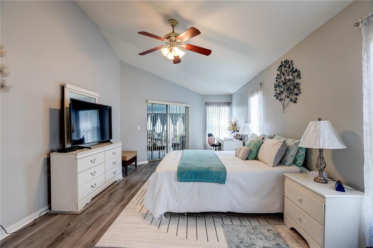 2242 TOWERING OAKS CIRCLE — photo 14 of 43