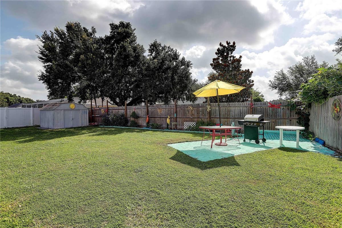 2242 TOWERING OAKS CIRCLE — photo 32 of 43