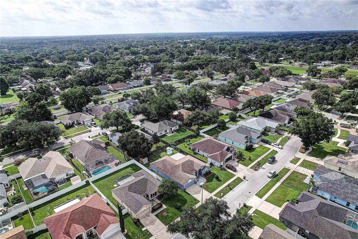 2242 TOWERING OAKS CIRCLE — photo 40 of 43