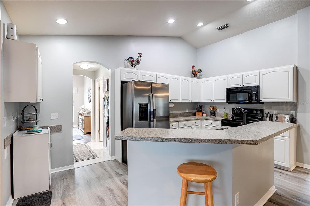 2242 TOWERING OAKS CIRCLE — photo 9 of 43