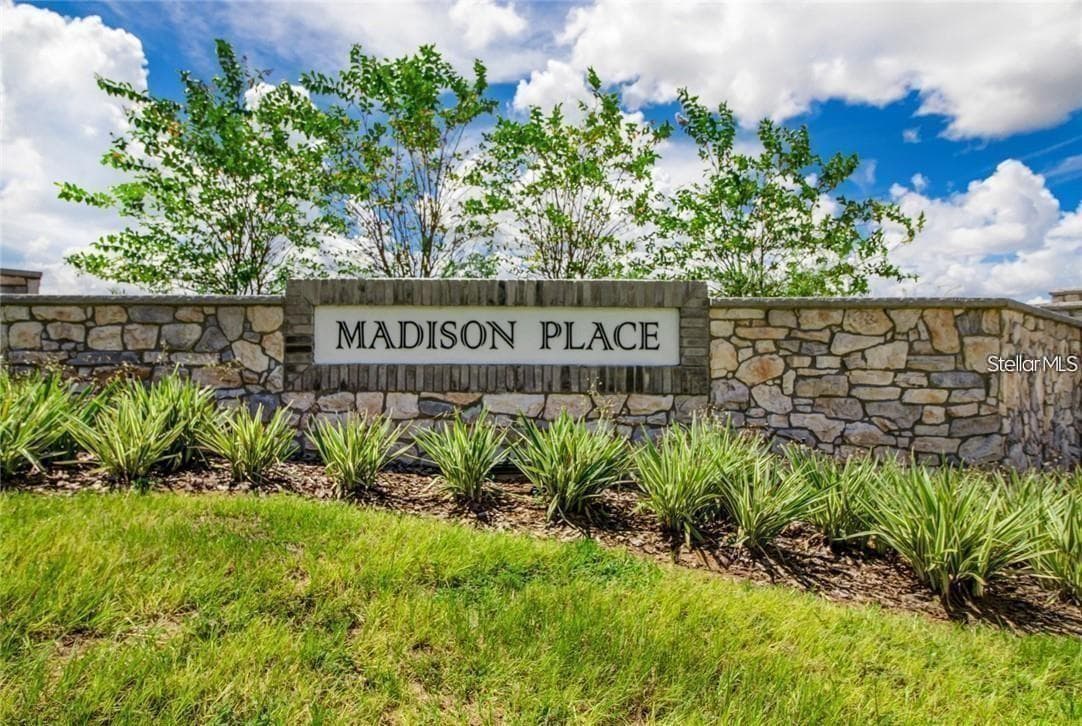 342 MADISON DRIVE — photo 14 of 17