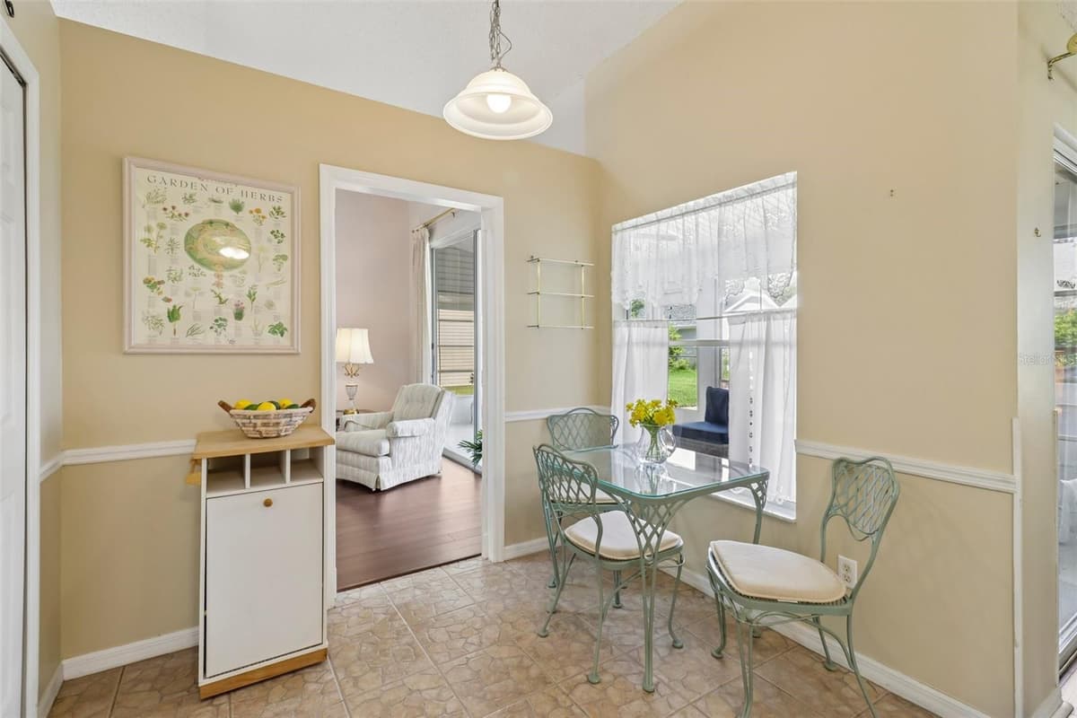 4529 PEACH TREE STREET — photo 13 of 63