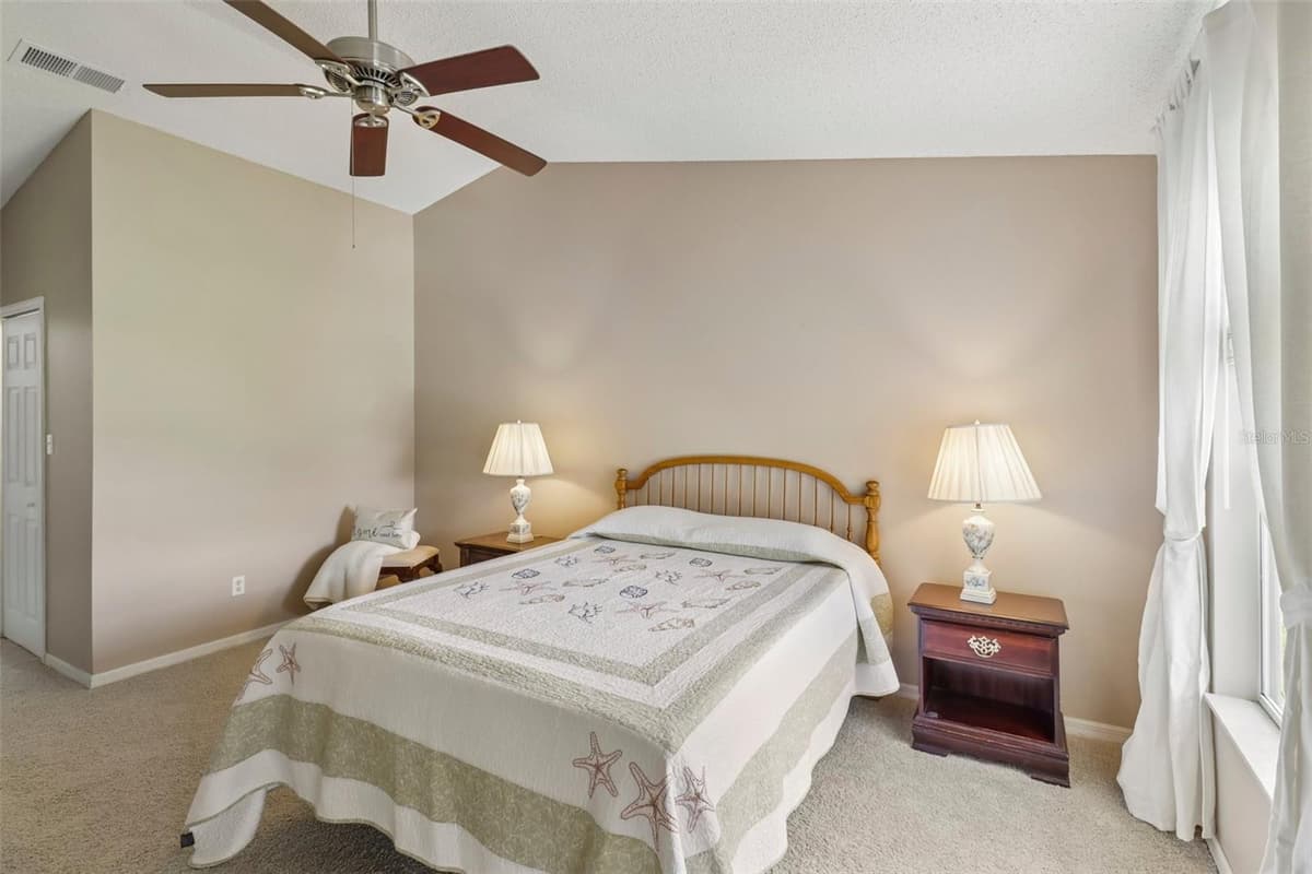 4529 PEACH TREE STREET — photo 19 of 63