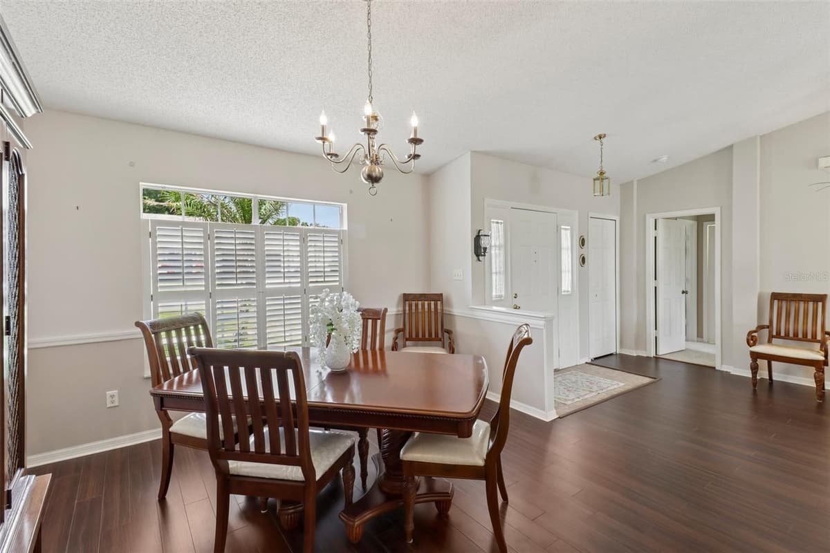 4529 PEACH TREE STREET — photo 12 of 63