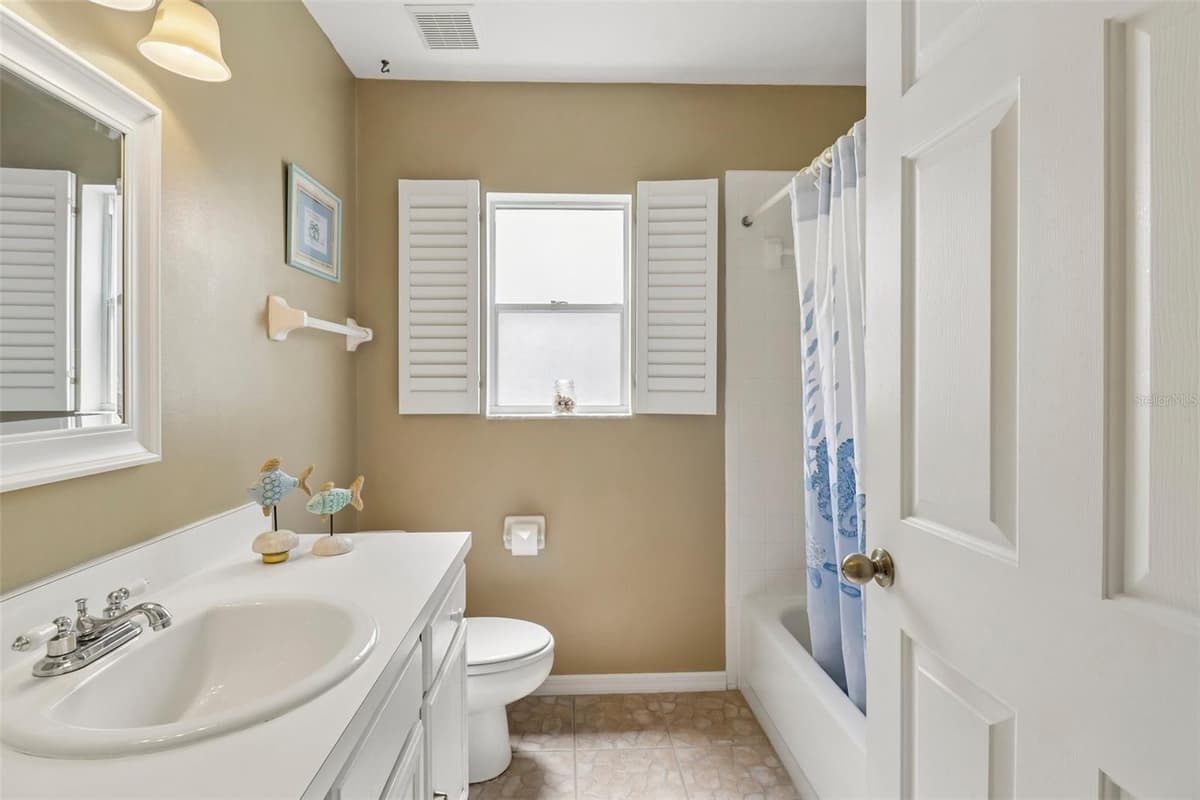 4529 PEACH TREE STREET — photo 27 of 63