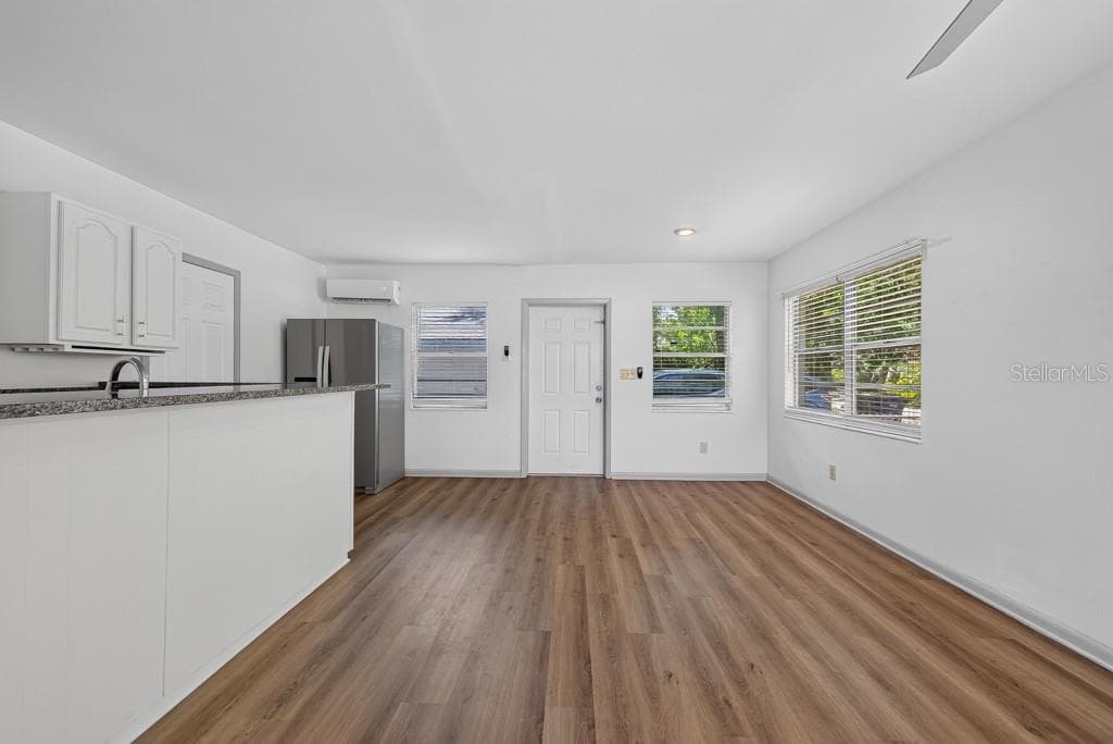 6020 FLORA VISTA AVENUE — photo 33 of 61