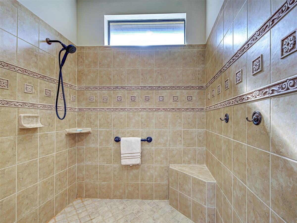 20612 CAPELLO DRIVE — photo 28 of 47