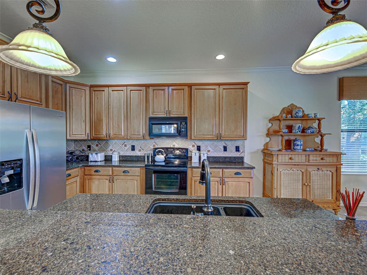 20612 CAPELLO DRIVE — photo 17 of 47