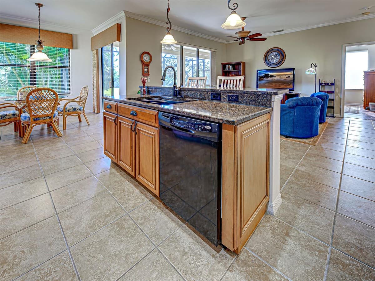 20612 CAPELLO DRIVE — photo 14 of 47