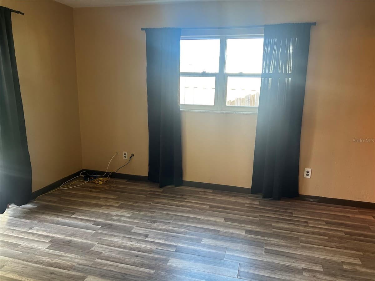 13406 BELLEWOOD AVENUE — photo 10 of 19