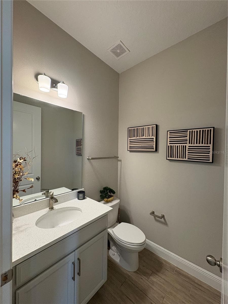 6553 CYRILS DRIVE — photo 4 of 6