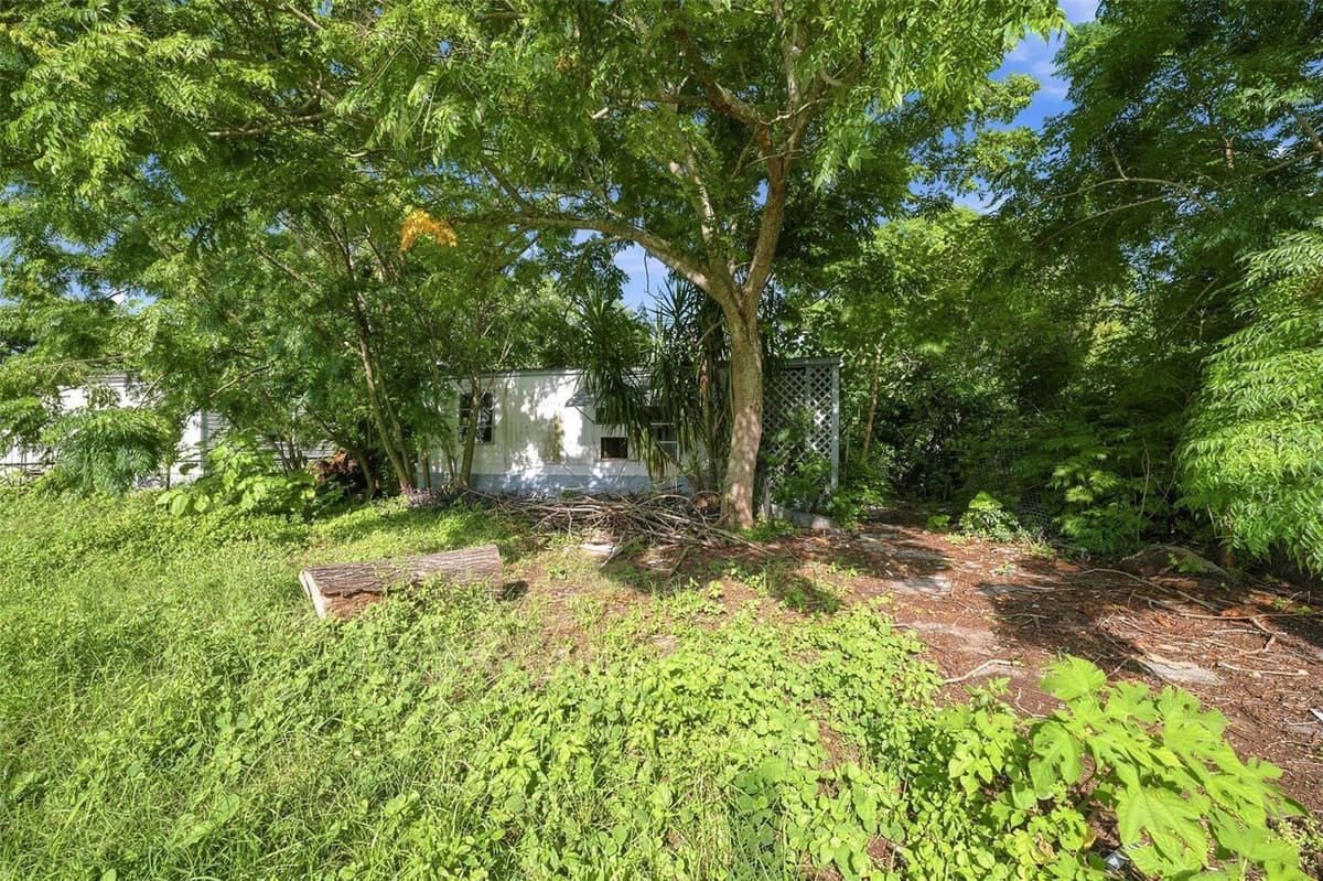 13129 CLERMONT STREET — photo 2 of 14