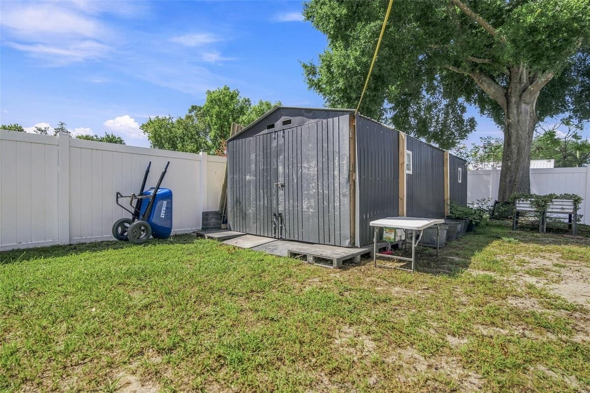 4211 AUGUSTINE ROAD — photo 49 of 51